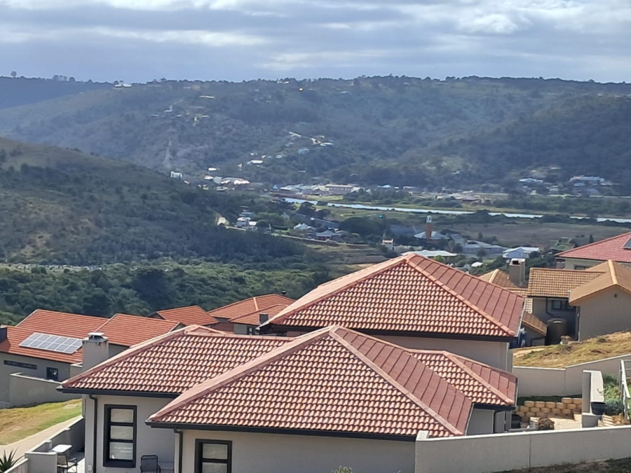  Bedroom Property for Sale in Avonddans Western Cape